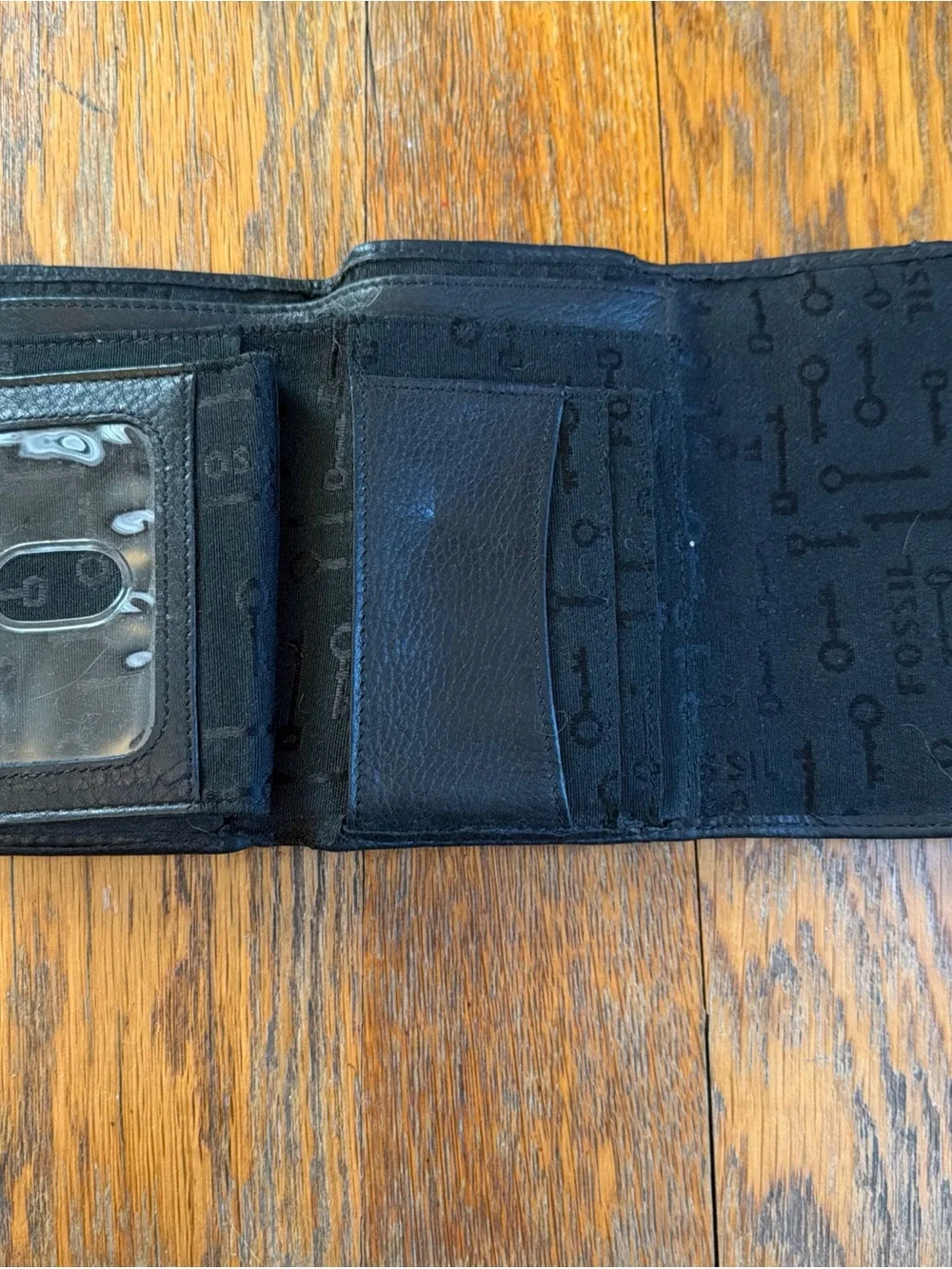 FOSSIL Long Live Vintage 1954 Trifold Wallet Women’s Black Leather 5.5'x4